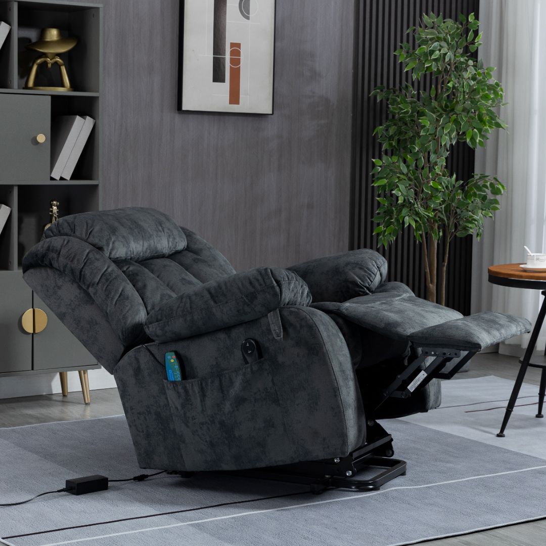 This brown 120-degree recliner chair is designed with the needs of seniors and those recovering from surgery in mind. Its gentle recline angle allows for comfortable seating without causing strain or discomfort.